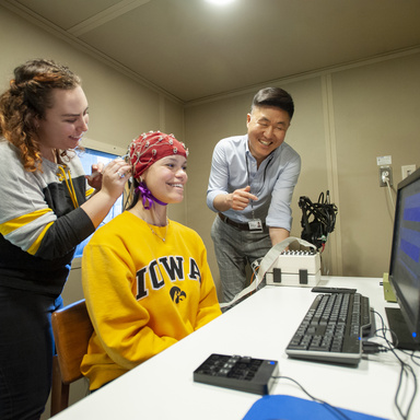 Inyong Choi Lab with student caring for patient