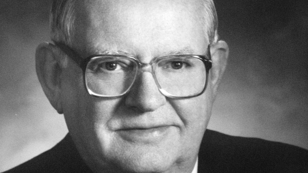 kenneth moll